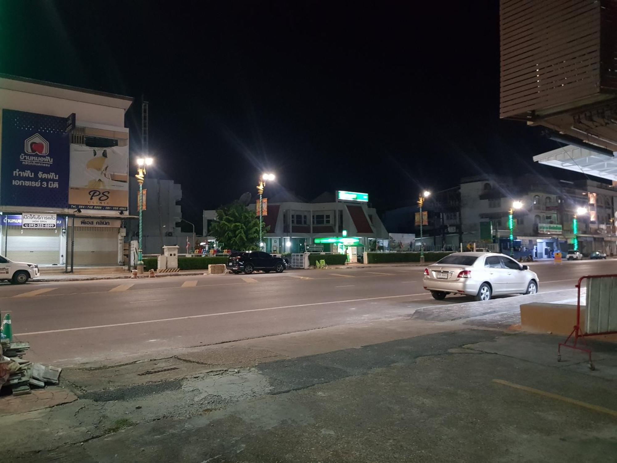 Sp Residence Nakhon Phanom Eksteriør billede